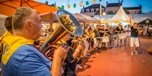 Bandas lors des fêtes de la Madeleine